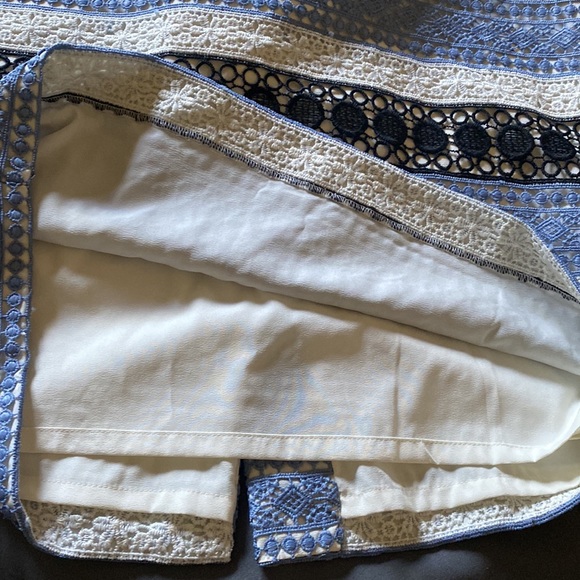 TALBOTS PETITE | Lace | Fully lined | zipper back skirt - Picture 7 of 7